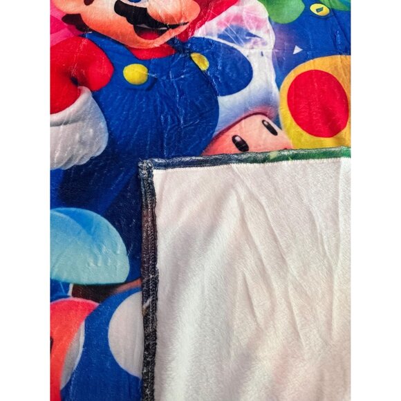 Super Mario Fleece Blanket 40"x50" Small| Mario Bros Bedding - Picture 5 of 8